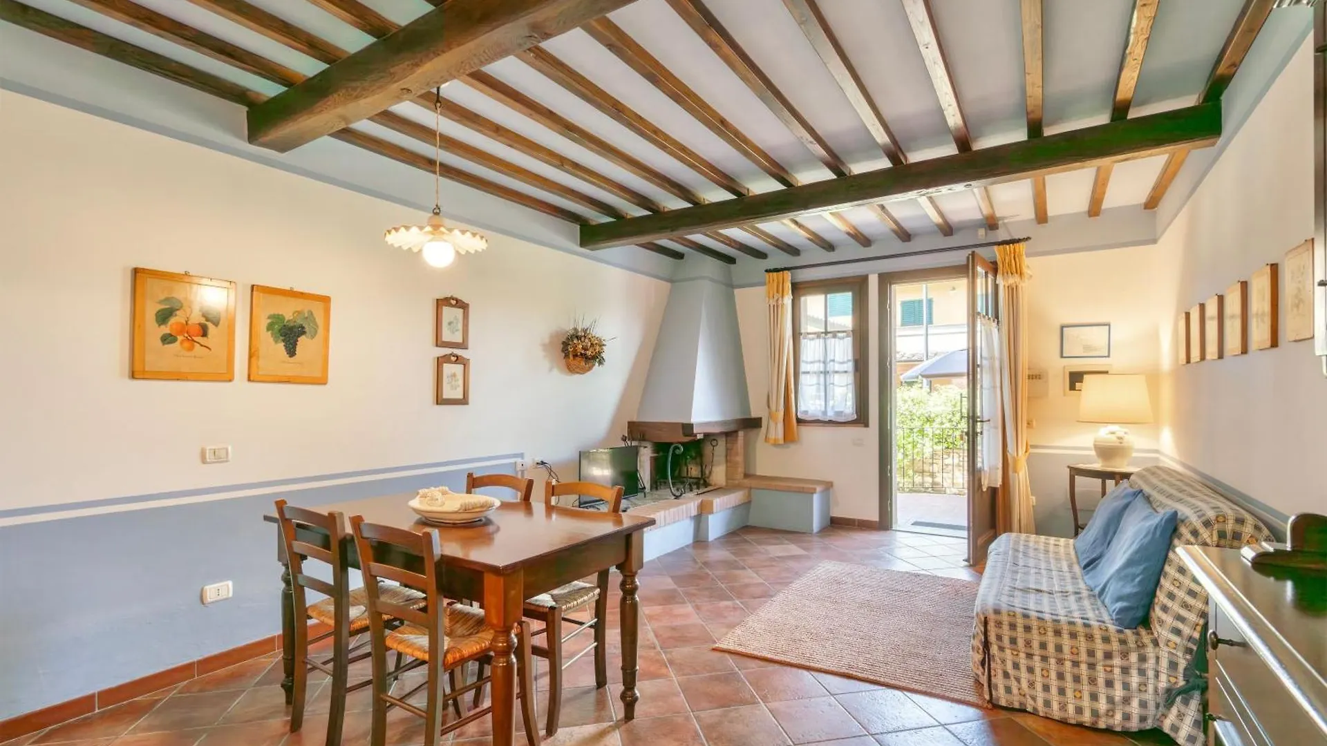 Casa Vacanze Con Piscina A San Gimignano