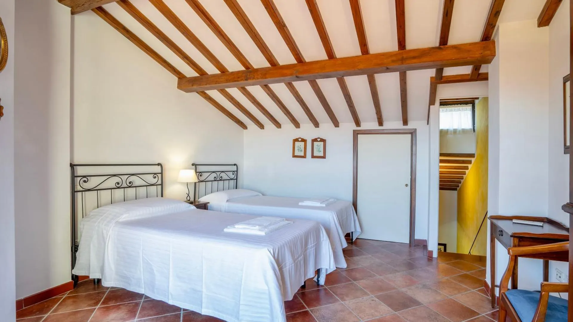 Casa Vacanze Con Piscina A San Gimignano